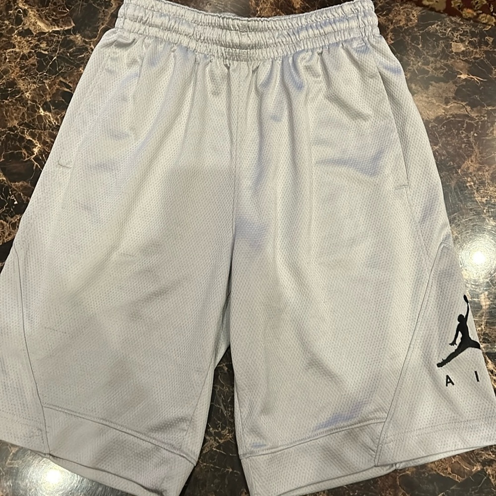 Jordan shorts size S